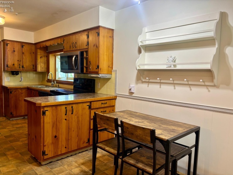 1938 Glen Springs Drive, Fremont, 43420, 3 Bedrooms Bedrooms, ,1 BathroomBathrooms,Residential,For Sale,Glen Springs,20262022