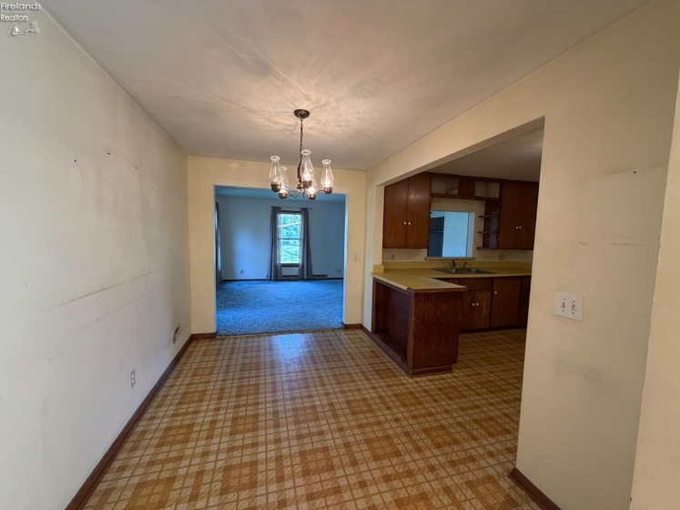 527 Washington Avenue, Huron, 44839, 3 Bedrooms Bedrooms, ,1 BathroomBathrooms,Residential,For Sale,Washington,20262051
