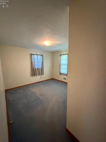 527 Washington Avenue, Huron, 44839, 3 Bedrooms Bedrooms, ,1 BathroomBathrooms,Residential,For Sale,Washington,20262051