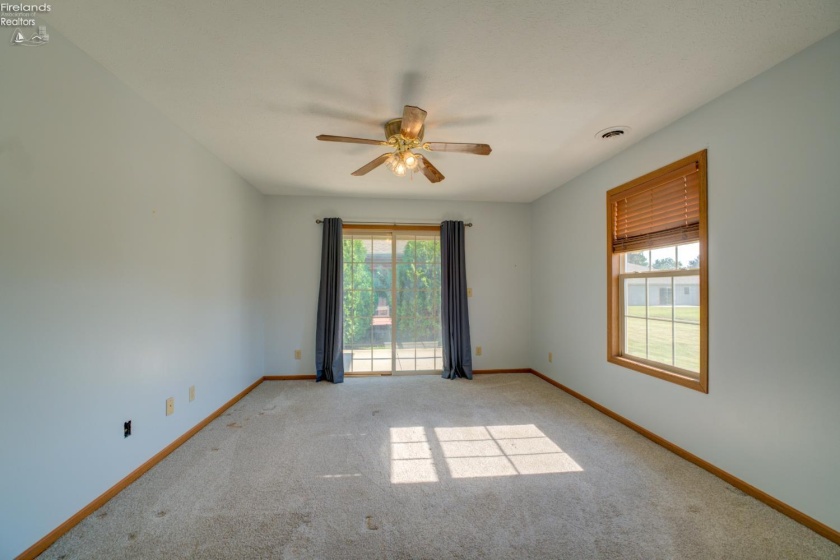 212 Crestwood, Willard, 44890, 2 Bedrooms Bedrooms, ,2 BathroomsBathrooms,Residential,For Sale,Crestwood,20262137