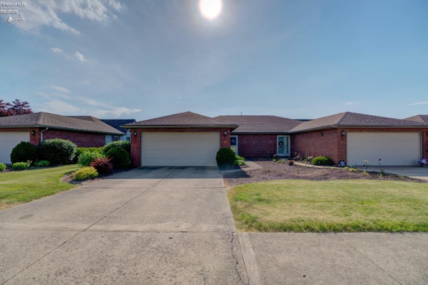 212 Crestwood, Willard, 44890, 2 Bedrooms Bedrooms, ,2 BathroomsBathrooms,Residential,For Sale,Crestwood,20262137