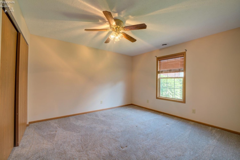 212 Crestwood, Willard, 44890, 2 Bedrooms Bedrooms, ,2 BathroomsBathrooms,Residential,For Sale,Crestwood,20262137