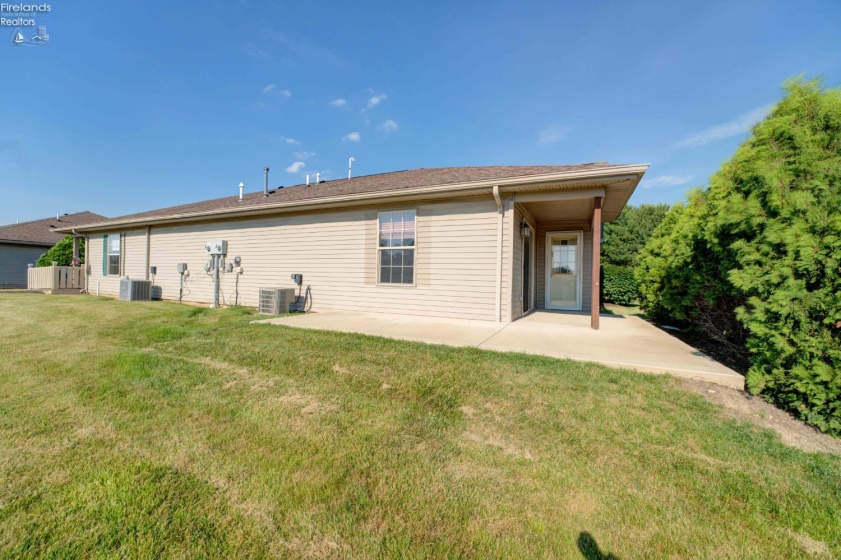 212 Crestwood, Willard, 44890, 2 Bedrooms Bedrooms, ,2 BathroomsBathrooms,Residential,For Sale,Crestwood,20262137