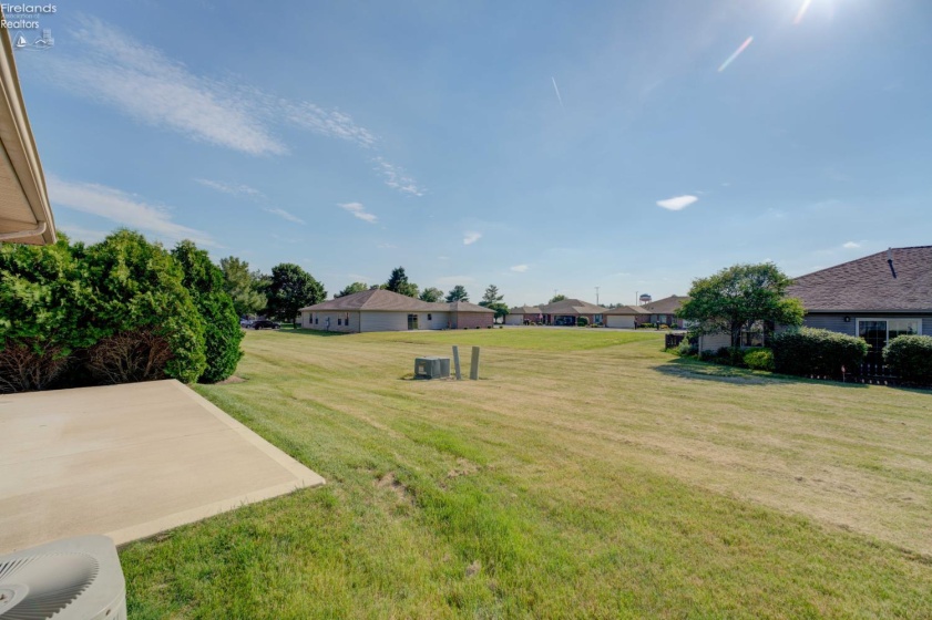 212 Crestwood, Willard, 44890, 2 Bedrooms Bedrooms, ,2 BathroomsBathrooms,Residential,For Sale,Crestwood,20262137