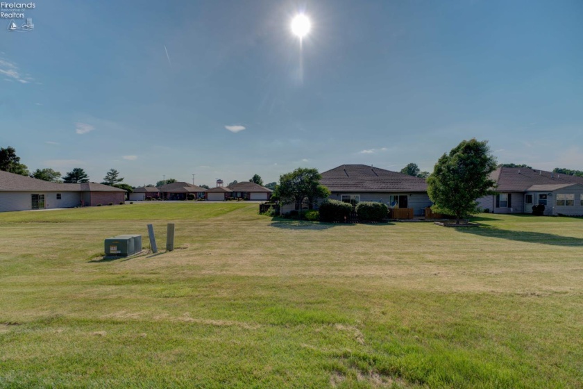 212 Crestwood, Willard, 44890, 2 Bedrooms Bedrooms, ,2 BathroomsBathrooms,Residential,For Sale,Crestwood,20262137