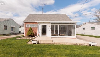 2121 Putnam Street, Sandusky, 44870, 4 Bedrooms Bedrooms, ,2 BathroomsBathrooms,Residential,For Sale,Putnam,20262129 2121 Putnam Street, Sandusky, 44870, 4 Bedrooms Bedrooms, ,2 BathroomsBathrooms,Residential,For Sale,Putnam,20262129