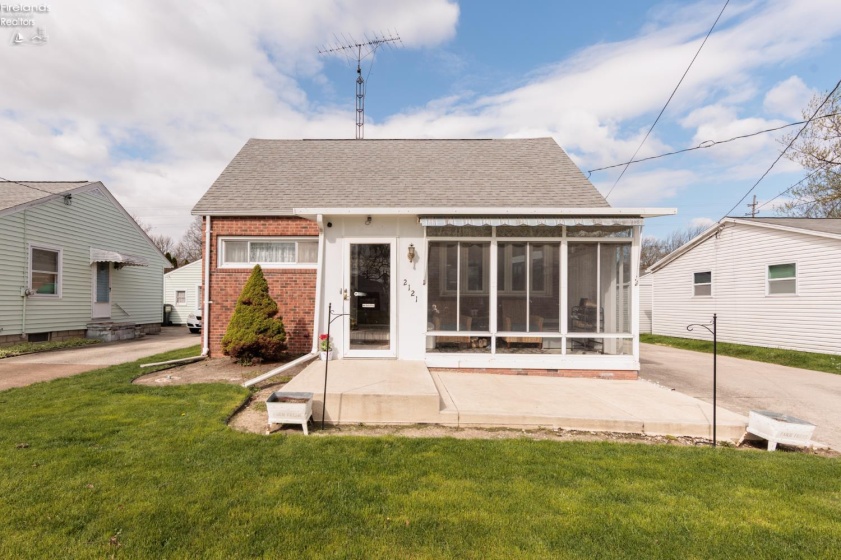 2121 Putnam Street, Sandusky, 44870, 4 Bedrooms Bedrooms, ,2 BathroomsBathrooms,Residential,For Sale,Putnam,20262129