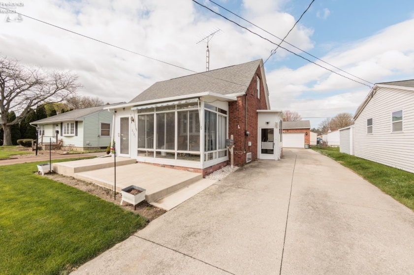 2121 Putnam Street, Sandusky, 44870, 4 Bedrooms Bedrooms, ,2 BathroomsBathrooms,Residential,For Sale,Putnam,20262129