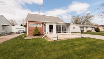 2121 Putnam Street, Sandusky, 44870, 4 Bedrooms Bedrooms, ,2 BathroomsBathrooms,Residential,For Sale,Putnam,20262129