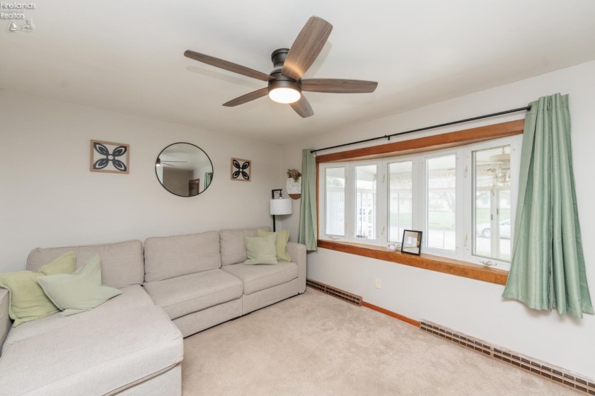 2121 Putnam Street, Sandusky, 44870, 4 Bedrooms Bedrooms, ,2 BathroomsBathrooms,Residential,For Sale,Putnam,20262129
