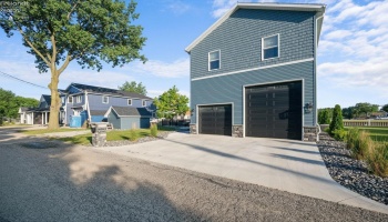 4690 Johnson Avenue, Port Clinton, 43452, 4 Bedrooms Bedrooms, ,3 BathroomsBathrooms,Residential,For Sale,Johnson,20262153