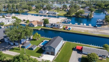 4690 Johnson Avenue, Port Clinton, 43452, 4 Bedrooms Bedrooms, ,3 BathroomsBathrooms,Residential,For Sale,Johnson,20262153