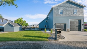 4690 Johnson Avenue, Port Clinton, 43452, 4 Bedrooms Bedrooms, ,3 BathroomsBathrooms,Residential,For Sale,Johnson,20262153