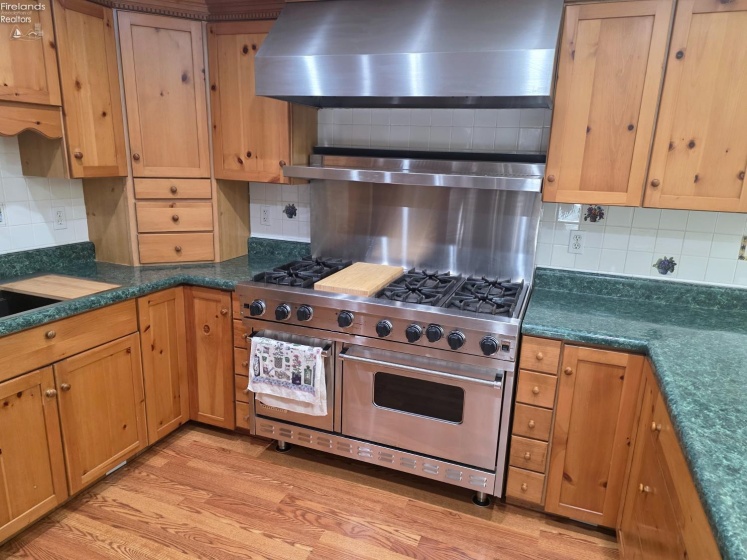 5002 Dallas Avenue, Sandusky, 44870, 3 Bedrooms Bedrooms, ,1 BathroomBathrooms,Residential,For Sale,Dallas,20262162