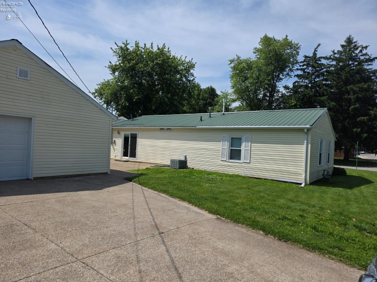 5002 Dallas Avenue, Sandusky, 44870, 3 Bedrooms Bedrooms, ,1 BathroomBathrooms,Residential,For Sale,Dallas,20262162