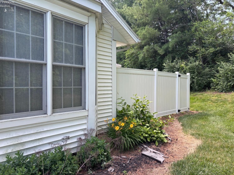 110 Roth Court, Bellevue, 44811, 3 Bedrooms Bedrooms, ,2 BathroomsBathrooms,Residential,For Sale,Roth,20262168