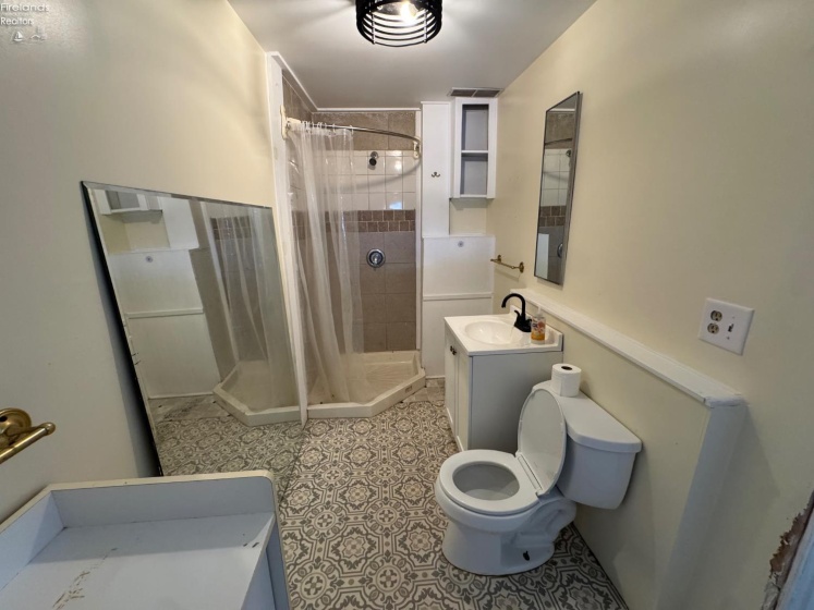 532 Adams Street, Sandusky, 44870, 2 Bedrooms Bedrooms, ,1 BathroomBathrooms,Residential,For Sale,Adams,20262117