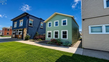 532 Adams Street, Sandusky, 44870, 2 Bedrooms Bedrooms, ,1 BathroomBathrooms,Residential,For Sale,Adams,20262117