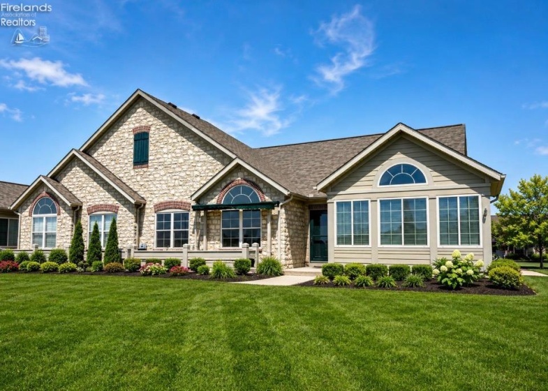 2695 Canterbury Circle, Port Clinton, 43452, 2 Bedrooms Bedrooms, ,2 BathroomsBathrooms,Residential,For Sale,Canterbury,20261955