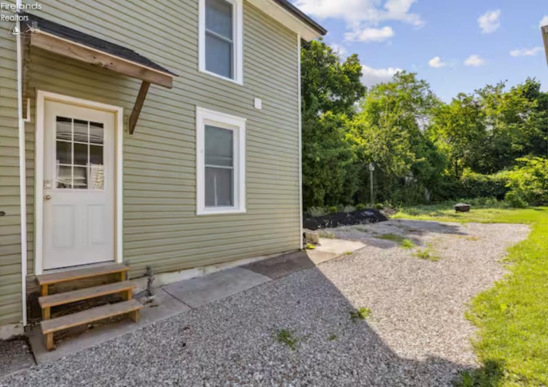 914 Market Street, Sandusky, 44870, 3 Bedrooms Bedrooms, ,3 BathroomsBathrooms,Residential,For Sale,Market,20262099