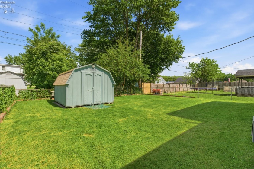 445 Morton Road, Vermilion, 44089, 2 Bedrooms Bedrooms, ,2 BathroomsBathrooms,Residential,For Sale,Morton,20262064