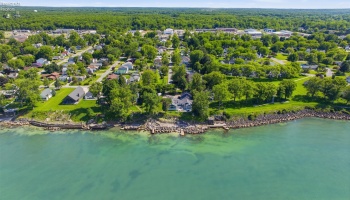 445 Morton Road, Vermilion, 44089, 2 Bedrooms Bedrooms, ,2 BathroomsBathrooms,Residential,For Sale,Morton,20262064