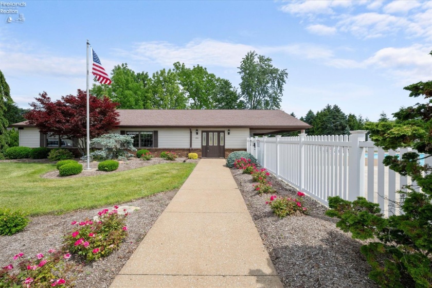 937 Ridgeview Drive, Huron, 44839, 3 Bedrooms Bedrooms, ,2 BathroomsBathrooms,Residential,For Sale,Ridgeview,20262180