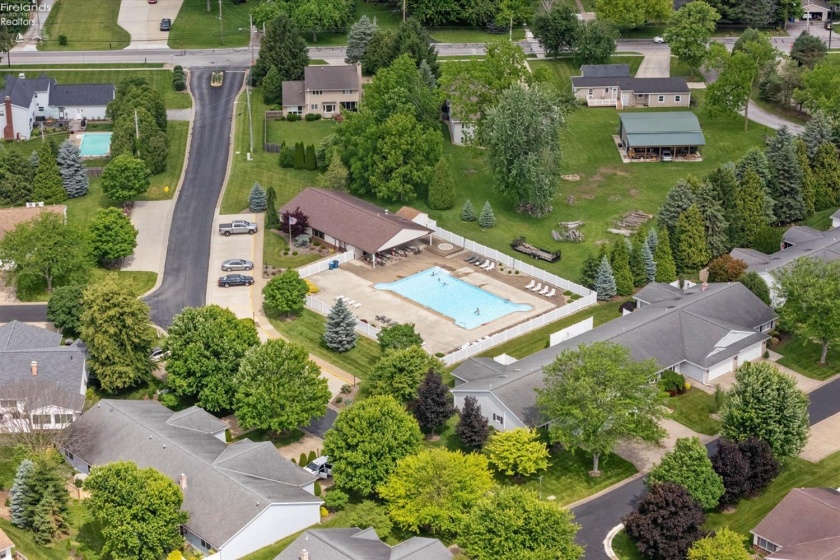 937 Ridgeview Drive, Huron, 44839, 3 Bedrooms Bedrooms, ,2 BathroomsBathrooms,Residential,For Sale,Ridgeview,20262180