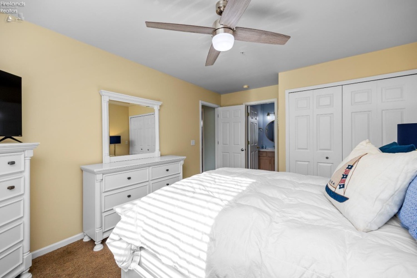 1526 Catawba Road, Port Clinton, 43452, 2 Bedrooms Bedrooms, ,2 BathroomsBathrooms,Residential,For Sale,Catawba,20262182