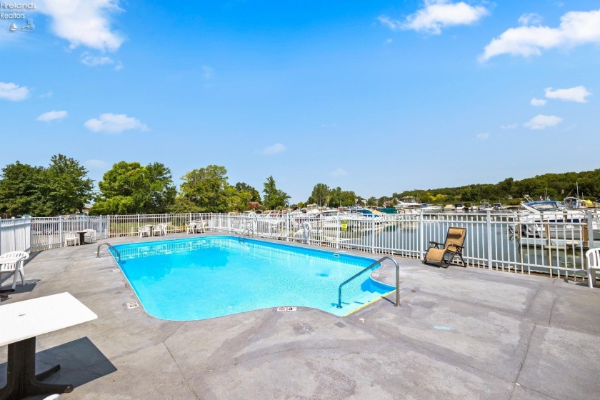 1526 Catawba Road, Port Clinton, 43452, 2 Bedrooms Bedrooms, ,2 BathroomsBathrooms,Residential,For Sale,Catawba,20262182
