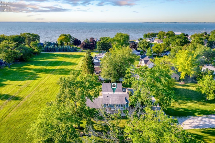 482 Hillcrest Drive, Lakeside, 43440, 4 Bedrooms Bedrooms, ,2 BathroomsBathrooms,Residential,For Sale,Hillcrest,20262187