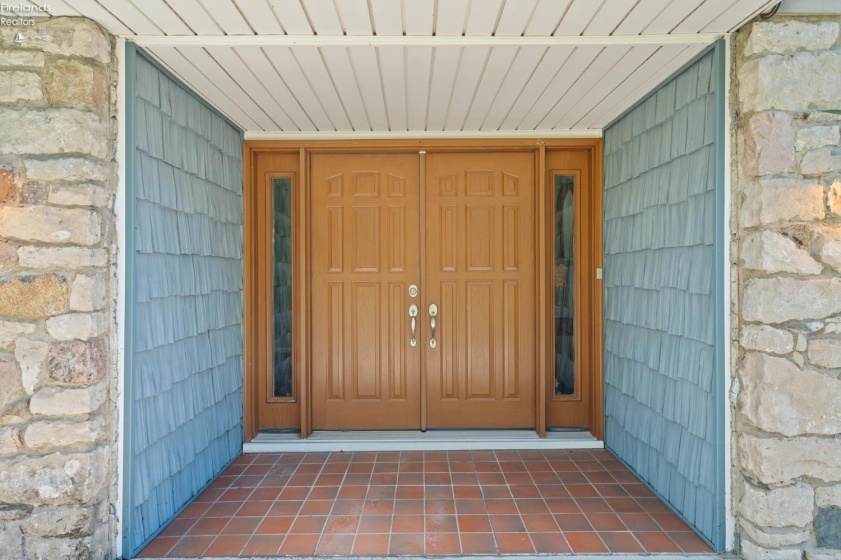 482 Hillcrest Drive, Lakeside, 43440, 4 Bedrooms Bedrooms, ,2 BathroomsBathrooms,Residential,For Sale,Hillcrest,20262187