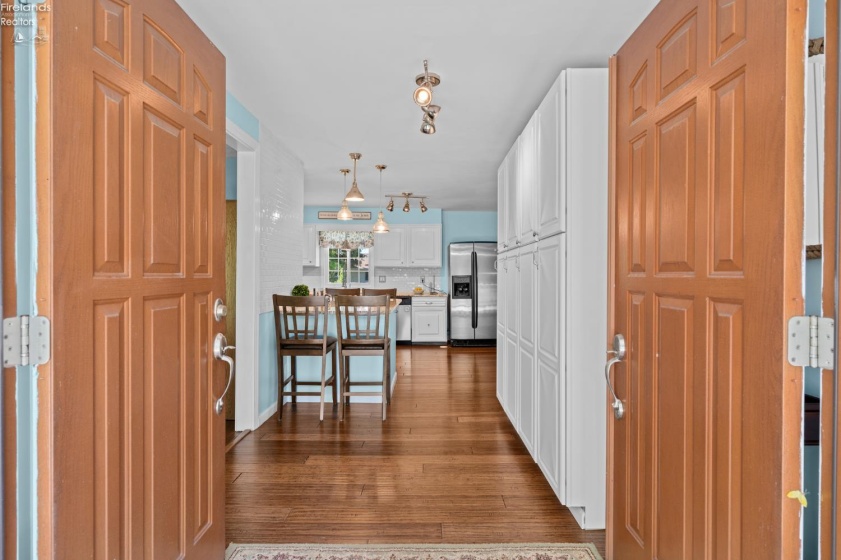 482 Hillcrest Drive, Lakeside, 43440, 4 Bedrooms Bedrooms, ,2 BathroomsBathrooms,Residential,For Sale,Hillcrest,20262187
