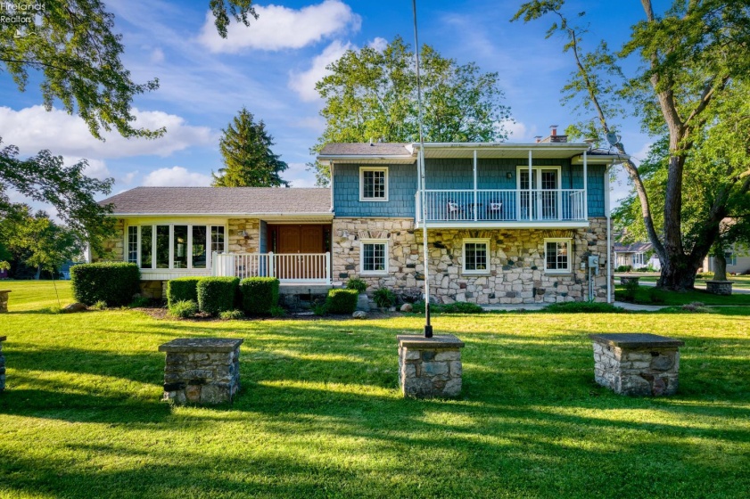 482 Hillcrest Drive, Lakeside, 43440, 4 Bedrooms Bedrooms, ,2 BathroomsBathrooms,Residential,For Sale,Hillcrest,20262187
