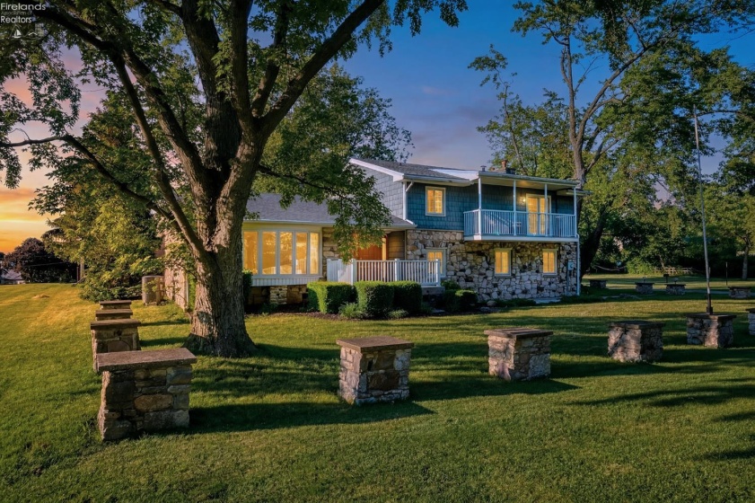 482 Hillcrest Drive, Lakeside, 43440, 4 Bedrooms Bedrooms, ,2 BathroomsBathrooms,Residential,For Sale,Hillcrest,20262187
