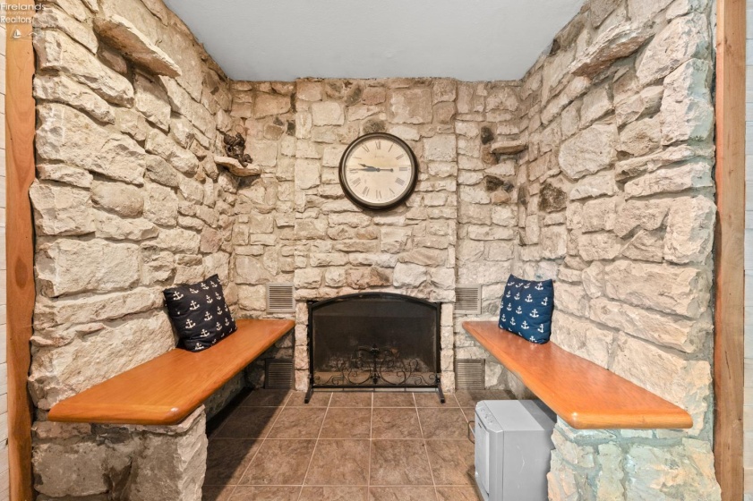 482 Hillcrest Drive, Lakeside, 43440, 4 Bedrooms Bedrooms, ,2 BathroomsBathrooms,Residential,For Sale,Hillcrest,20262187