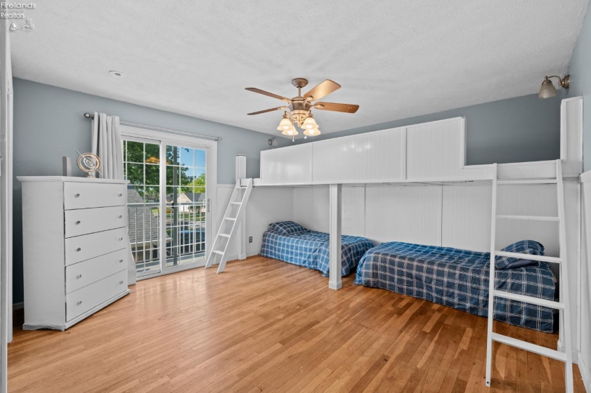 482 Hillcrest Drive, Lakeside, 43440, 4 Bedrooms Bedrooms, ,2 BathroomsBathrooms,Residential,For Sale,Hillcrest,20262187