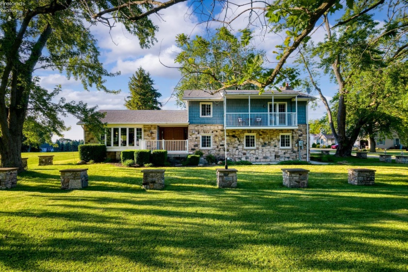 482 Hillcrest Drive, Lakeside, 43440, 4 Bedrooms Bedrooms, ,2 BathroomsBathrooms,Residential,For Sale,Hillcrest,20262187
