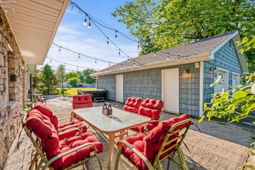 482 Hillcrest Drive, Lakeside, 43440, 4 Bedrooms Bedrooms, ,2 BathroomsBathrooms,Residential,For Sale,Hillcrest,20262187