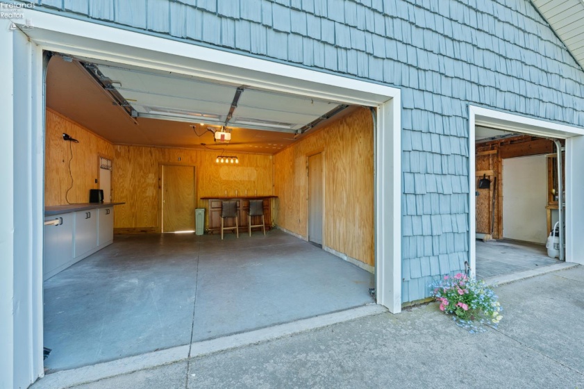 482 Hillcrest Drive, Lakeside, 43440, 4 Bedrooms Bedrooms, ,2 BathroomsBathrooms,Residential,For Sale,Hillcrest,20262187