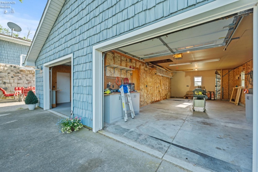 482 Hillcrest Drive, Lakeside, 43440, 4 Bedrooms Bedrooms, ,2 BathroomsBathrooms,Residential,For Sale,Hillcrest,20262187