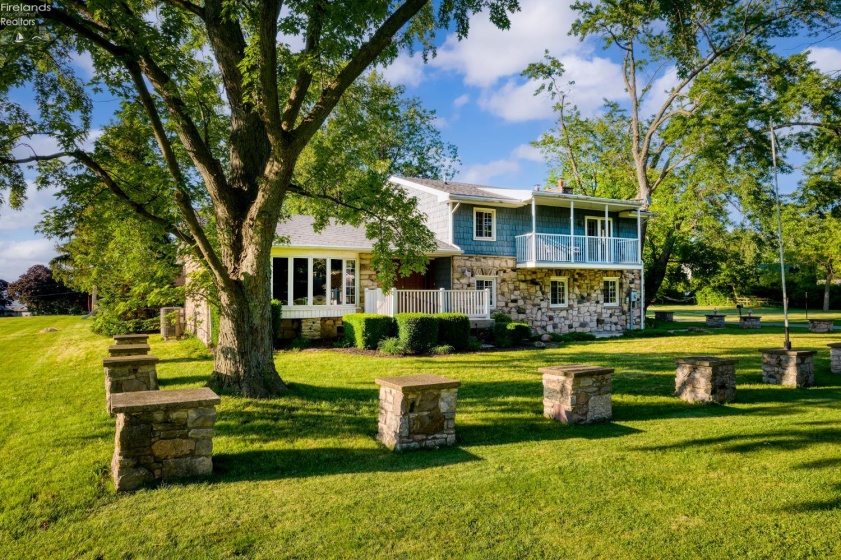 482 Hillcrest Drive, Lakeside, 43440, 4 Bedrooms Bedrooms, ,2 BathroomsBathrooms,Residential,For Sale,Hillcrest,20262187