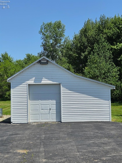 6595 County Road 5, Fostoria, 44830, 3 Bedrooms Bedrooms, ,1 BathroomBathrooms,Residential,For Sale,County Road 5,20261997