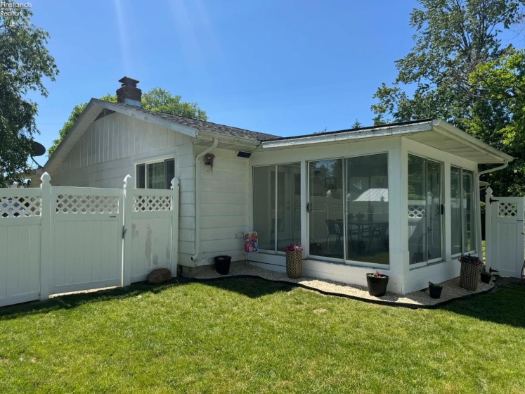 600 Guernsey, Fremont, 43420, 3 Bedrooms Bedrooms, ,2 BathroomsBathrooms,Residential,For Sale,Guernsey,20262016