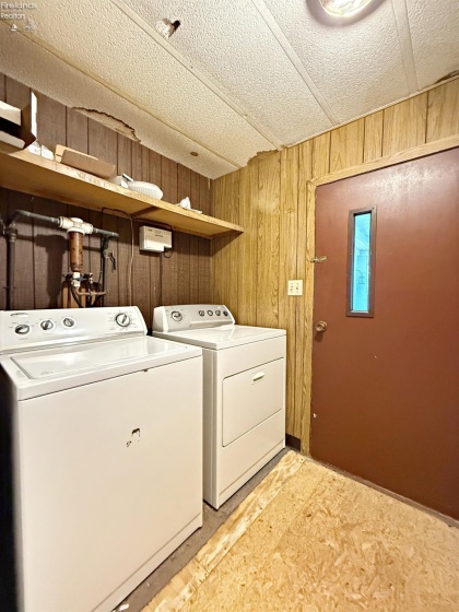 8400 State Route 18, Fostoria, 44830, 3 Bedrooms Bedrooms, ,2 BathroomsBathrooms,Residential,For Sale,State Route 18,20262076