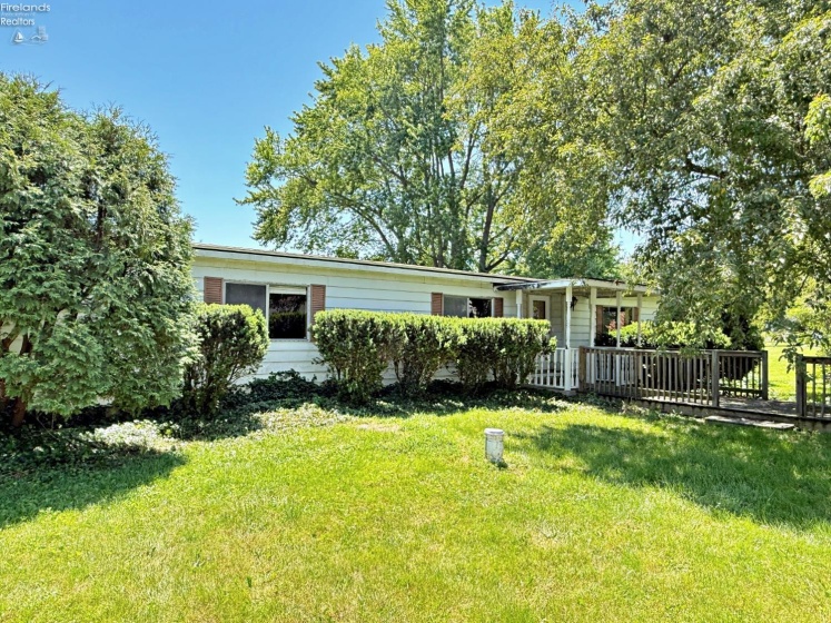8400 State Route 18, Fostoria, 44830, 3 Bedrooms Bedrooms, ,2 BathroomsBathrooms,Residential,For Sale,State Route 18,20262076