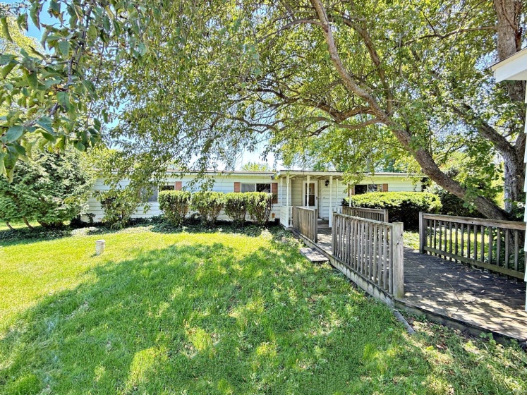 8400 State Route 18, Fostoria, 44830, 3 Bedrooms Bedrooms, ,2 BathroomsBathrooms,Residential,For Sale,State Route 18,20262076