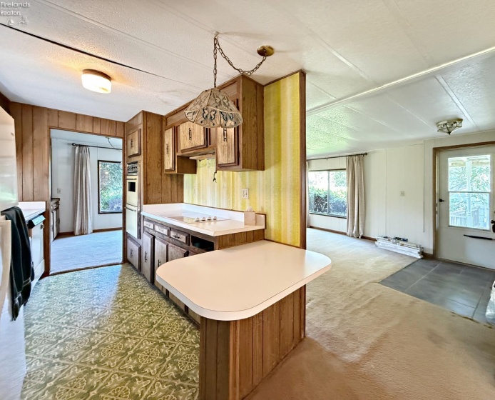 8400 State Route 18, Fostoria, 44830, 3 Bedrooms Bedrooms, ,2 BathroomsBathrooms,Residential,For Sale,State Route 18,20262076