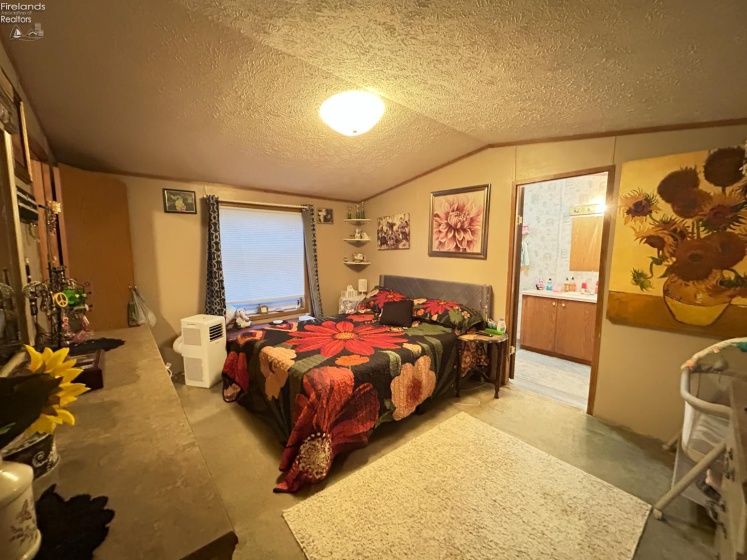 1730 Port Clinton Road, Fremont, 43420, 3 Bedrooms Bedrooms, ,2 BathroomsBathrooms,Residential,For Sale,Port Clinton,20262160