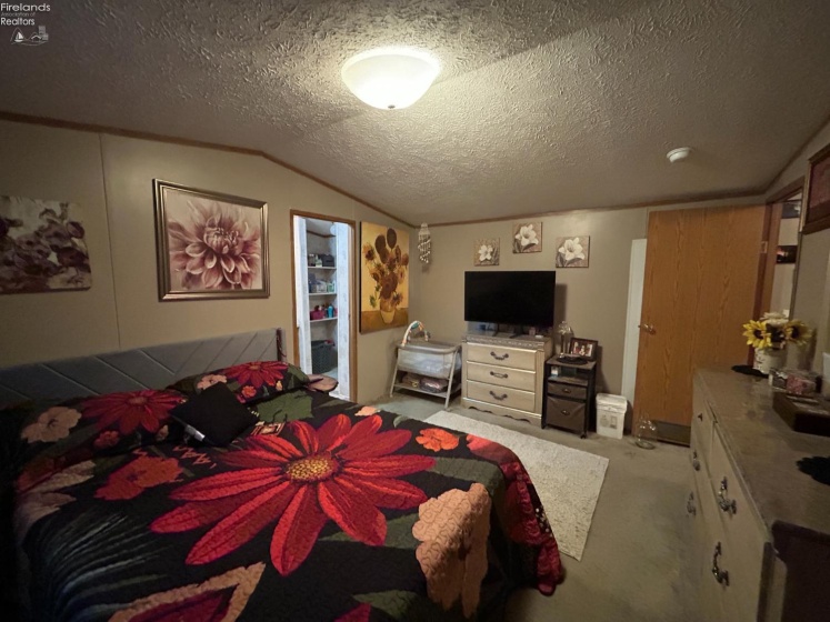1730 Port Clinton Road, Fremont, 43420, 3 Bedrooms Bedrooms, ,2 BathroomsBathrooms,Residential,For Sale,Port Clinton,20262160